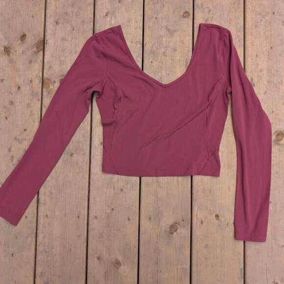 Lululemon Women’s Burgundy V-Neck Fitted Long Sleeve Align Crop Top - Picture 3 of 7